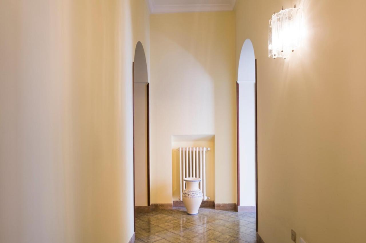 Incantevole Appartamento Al Borgo Monopoli Exterior photo